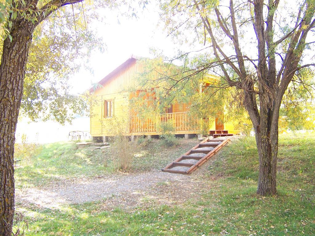 Camping La Motte Flottante La Freissinouse Екстер'єр фото