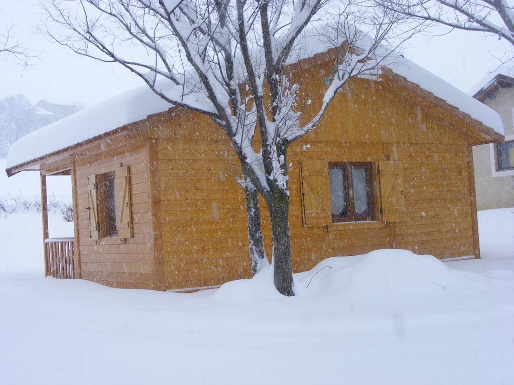 Camping La Motte Flottante La Freissinouse Екстер'єр фото