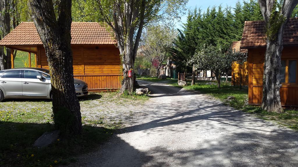 Camping La Motte Flottante La Freissinouse Екстер'єр фото